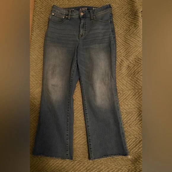 J.CREW CURVY KICK OUT JEANS SIZE 30 - Picture 3 of 6